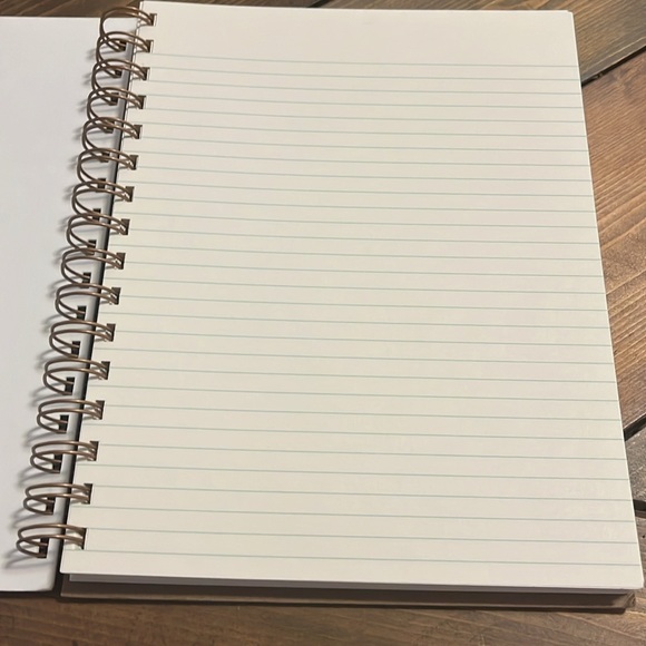 NWT- Spiral notebook “cycle” with bike design. Handmade, quality materials - Picture 2 of 4